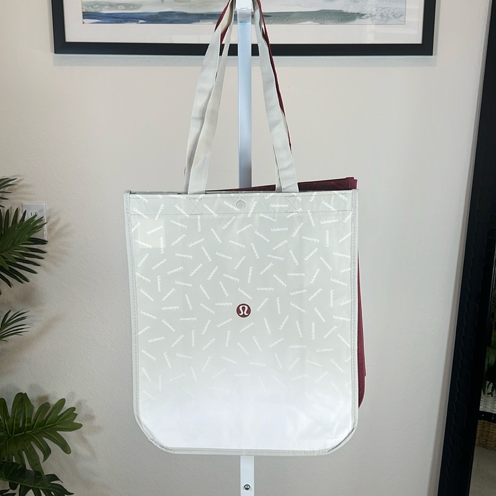 Lululemon set of 2 tote bags
